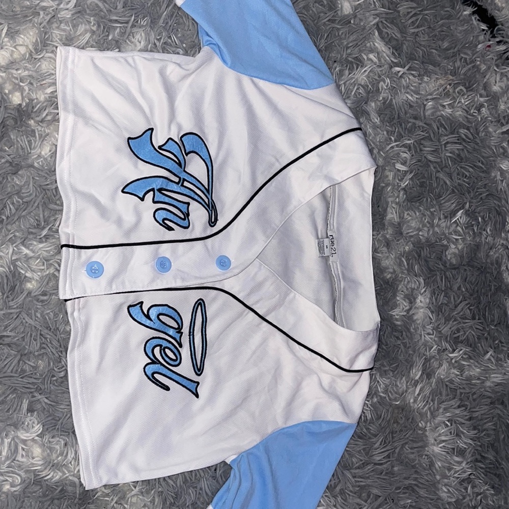 Angel cropped button up jersey